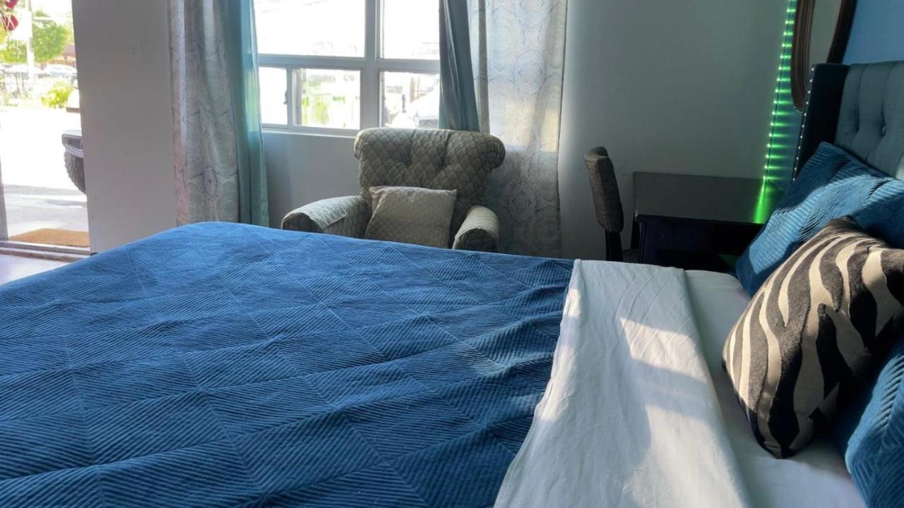 Crestwood Motel バーリントン エクステリア 写真