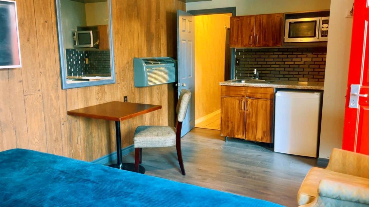 Crestwood Motel バーリントン エクステリア 写真