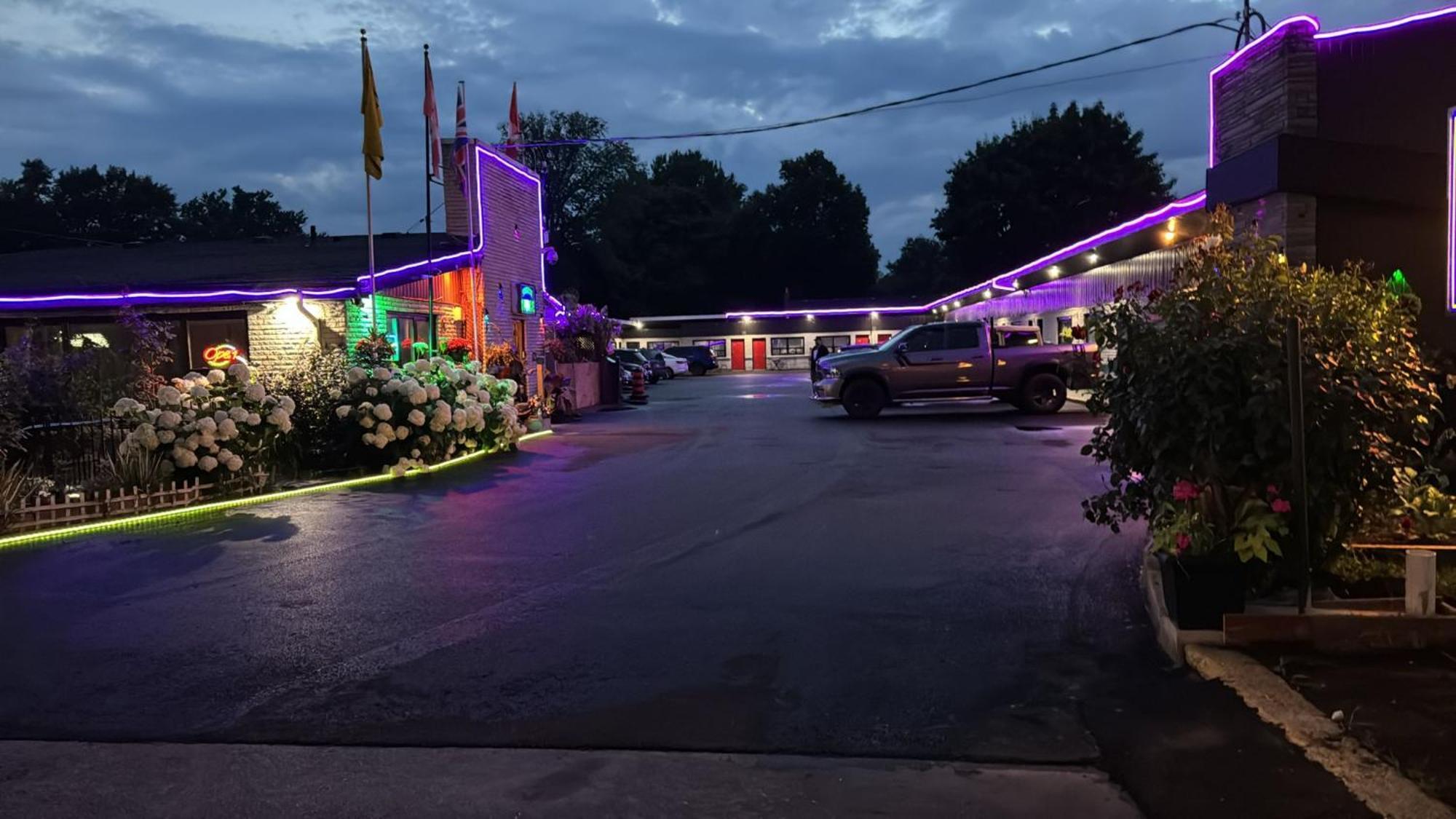 Crestwood Motel バーリントン エクステリア 写真