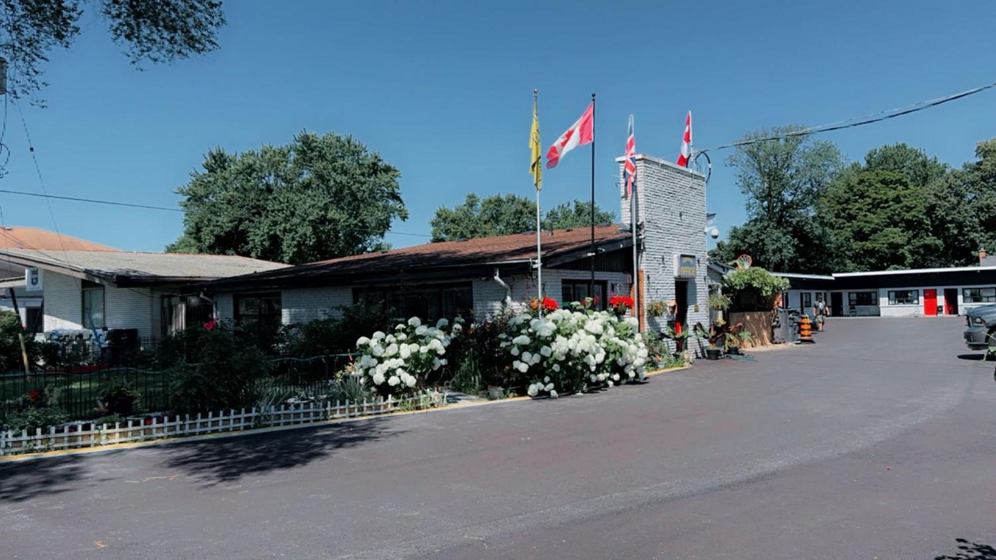 Crestwood Motel バーリントン エクステリア 写真