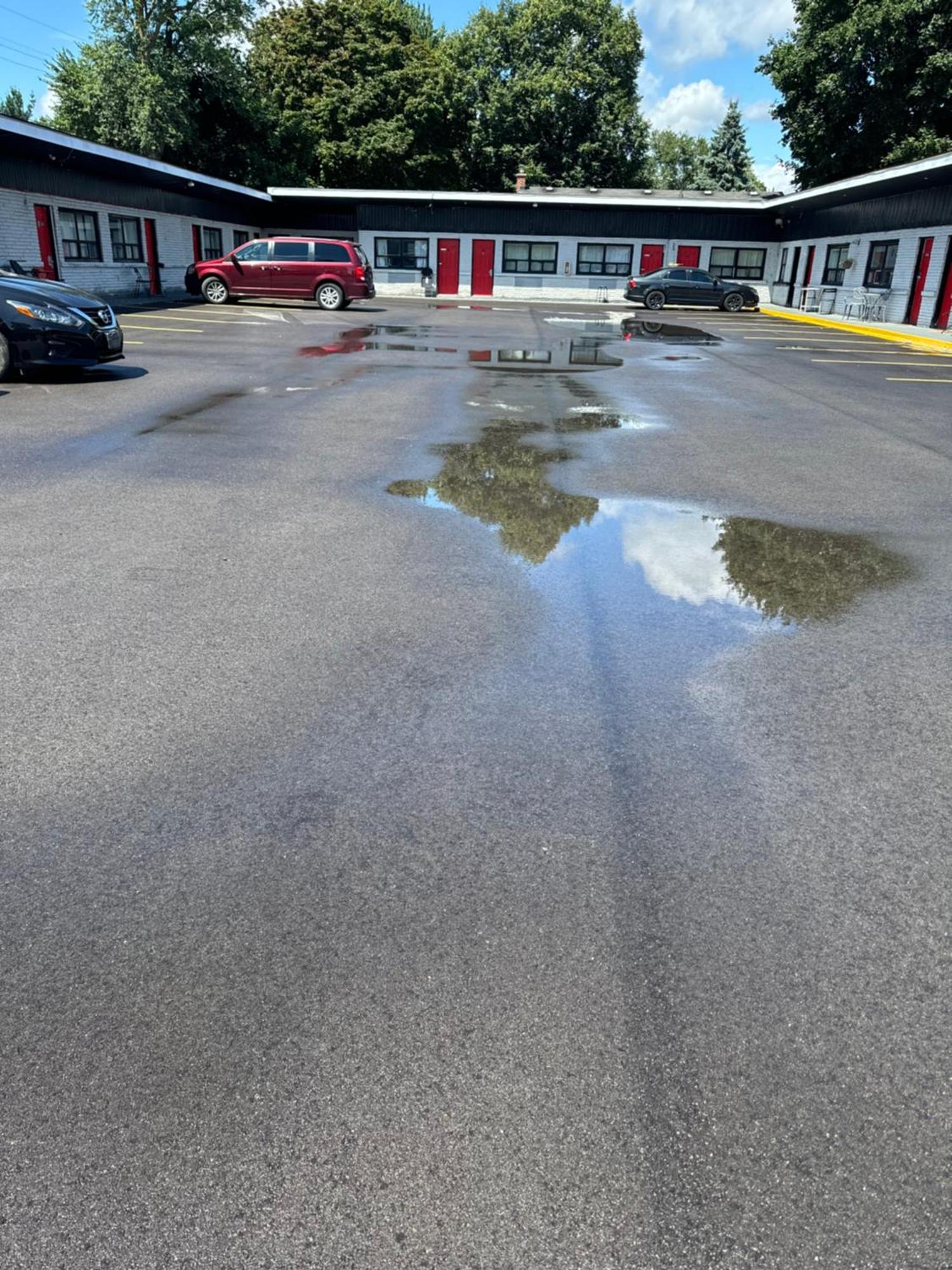 Crestwood Motel バーリントン エクステリア 写真